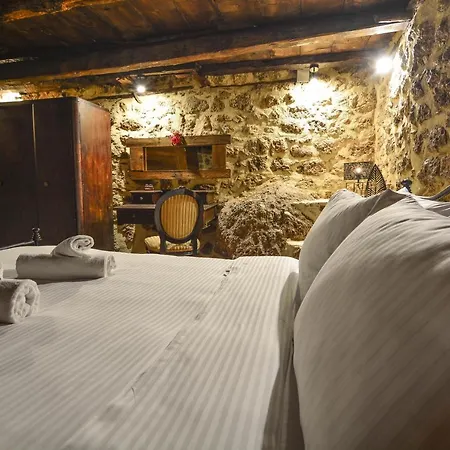 Βίλα νικόλ Άνω Τρίκαλα